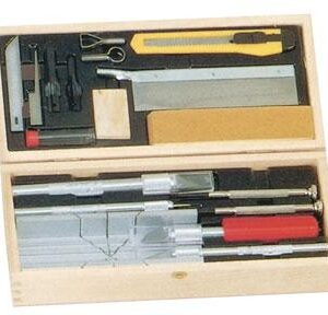 Deluxe Knife and Tool Set