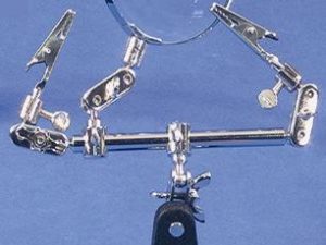 Double-Clip Extra-Hands with Magnifier
