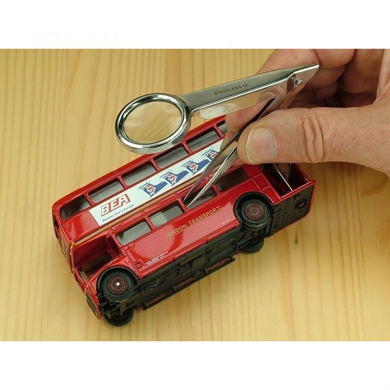 LED Magnifier Tweezer