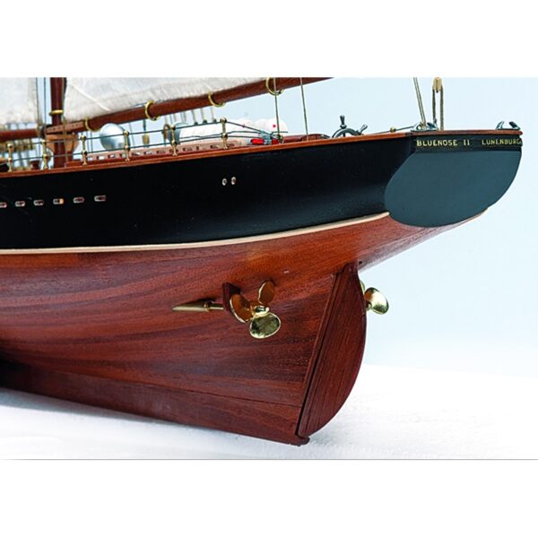 Bluenose II - Artesania Latina - Image 3