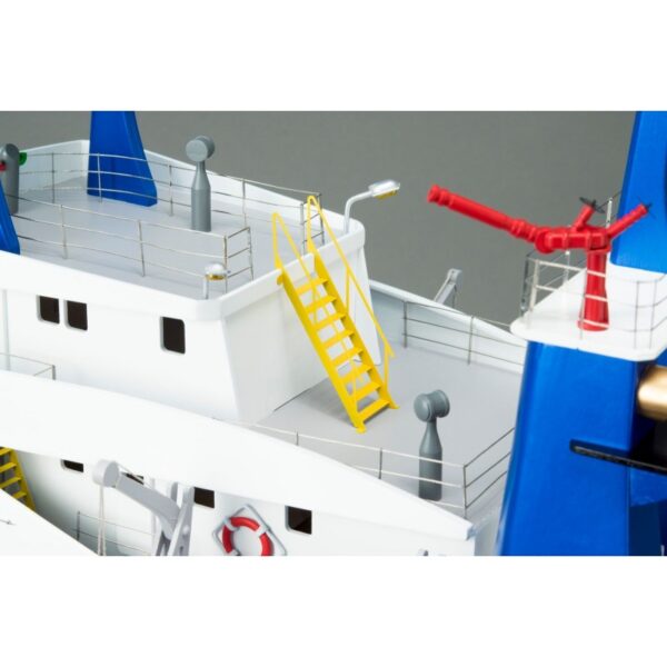 Atlantic TugBoat - Artesania Latina - Image 6