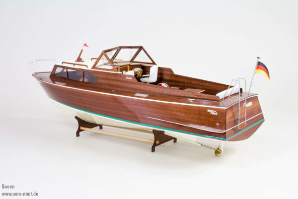 Queen Sports Boat