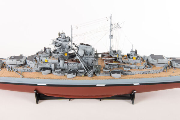 Battleship Bismarck - Amati - Image 9